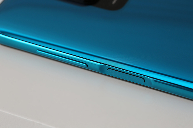 Điện thoại Redmi Note 9s | Thiết kế cạnh bên với cảm biến vân tay